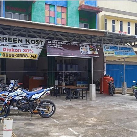 Greenkost Hostel Sintang Ngoại thất bức ảnh