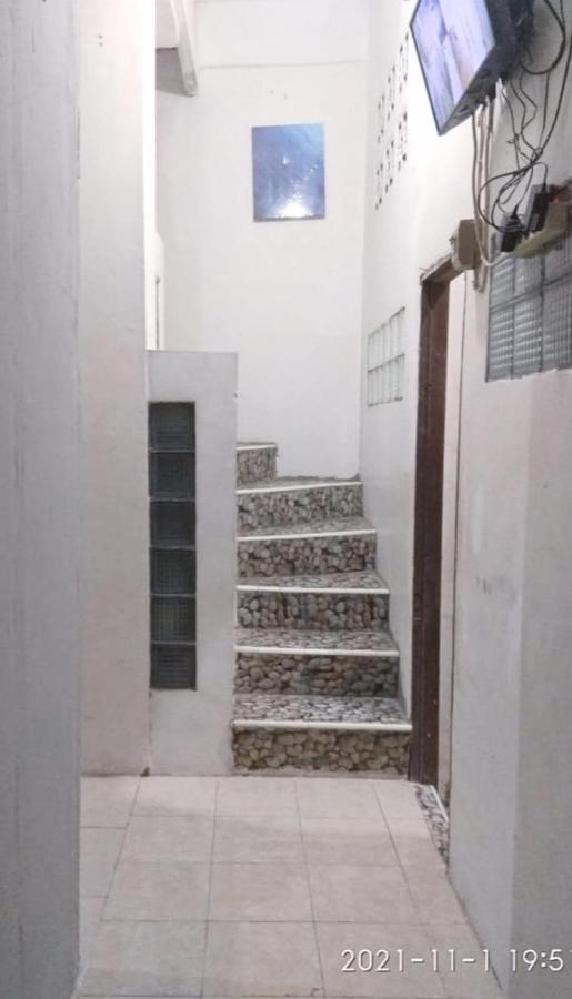 Greenkost Hostel Sintang Ngoại thất bức ảnh