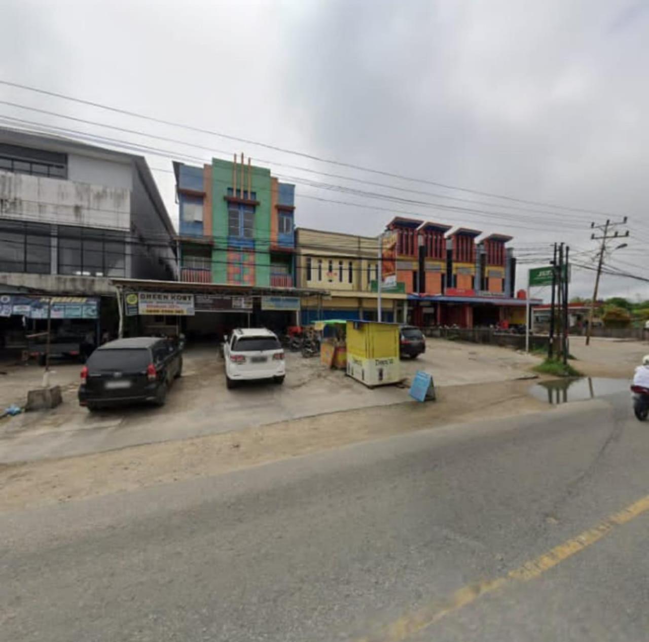 Greenkost Hostel Sintang Ngoại thất bức ảnh